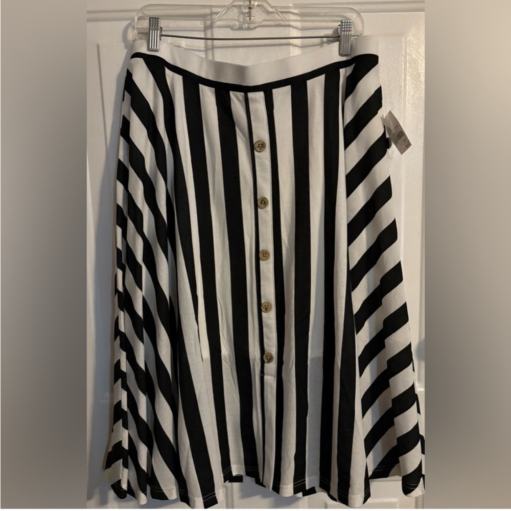 Cato Striped Black and White A-Line Skirt